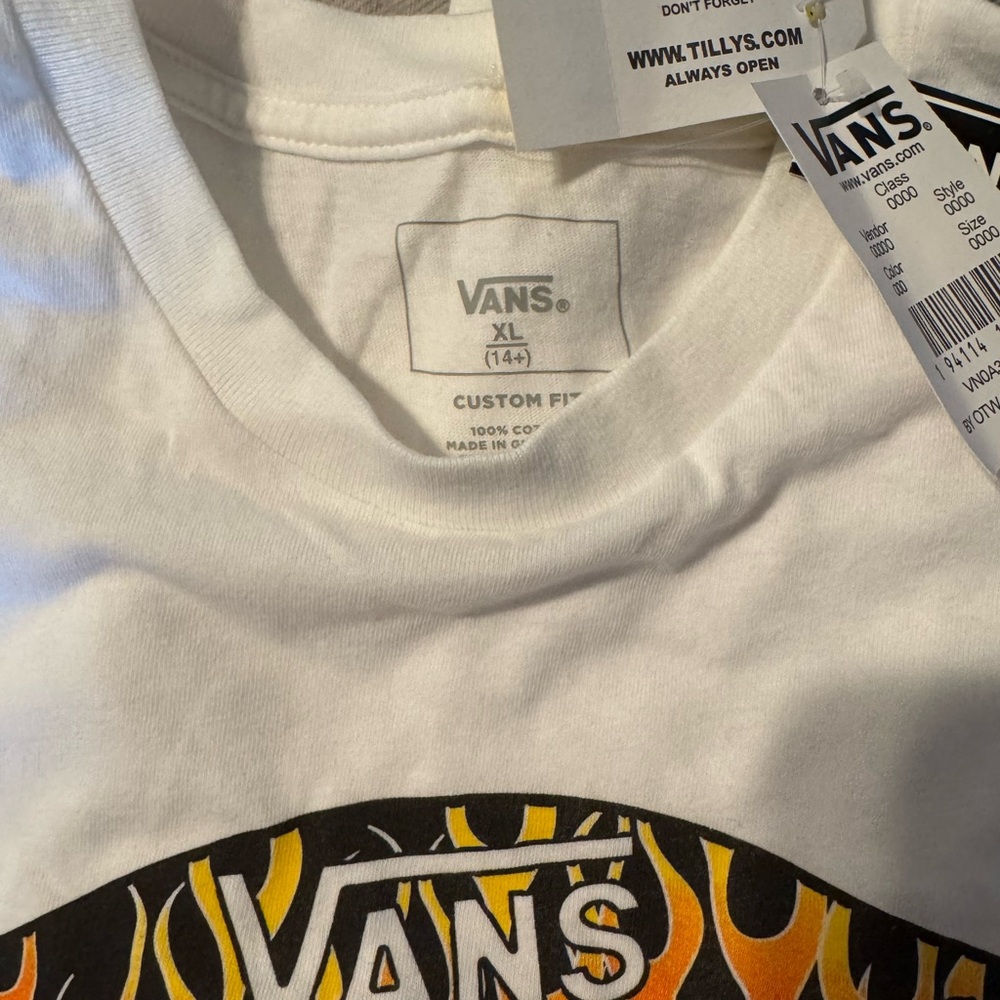 Brand new Vans long sleeve shirt